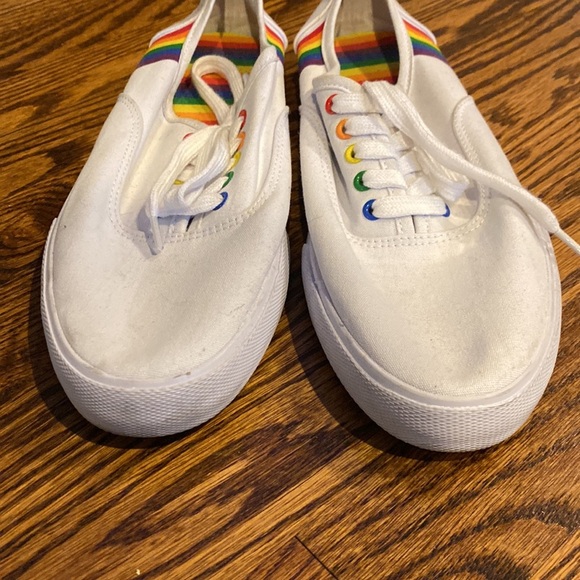 Target Unisex Women’s 11 Men 9 Pride Rainbow Sneakers - Picture 2 of 6